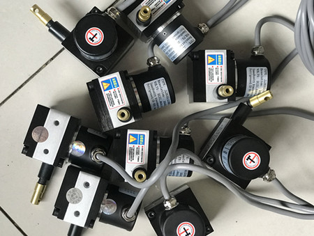 �λ��ʽλ�Ƃ��������x����΁�˶�