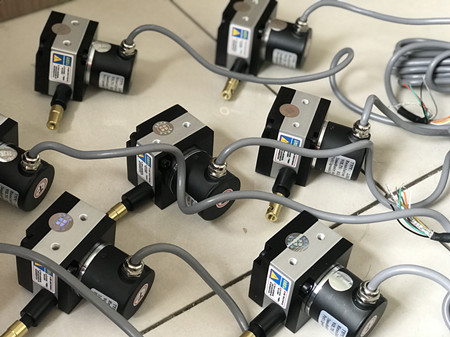 ���Kʽλ�ƾ��a�����x��ηN��̖�ϑ�(y��ng)ԓע���Ď��c(di��n)��  